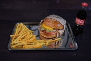 CheeseBurger Menü